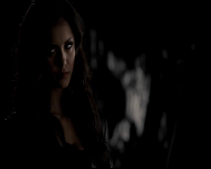 VampireDiariesWorld-dot-org_4x22TheWalkingDead0706.jpg