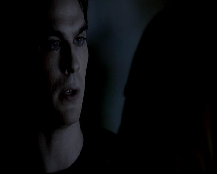 VampireDiariesWorld-dot-org_4x22TheWalkingDead0732.jpg
