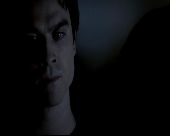 VampireDiariesWorld-dot-org_4x22TheWalkingDead0746.jpg