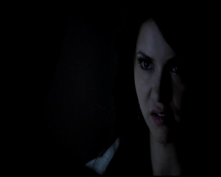 VampireDiariesWorld-dot-org_4x22TheWalkingDead0749.jpg