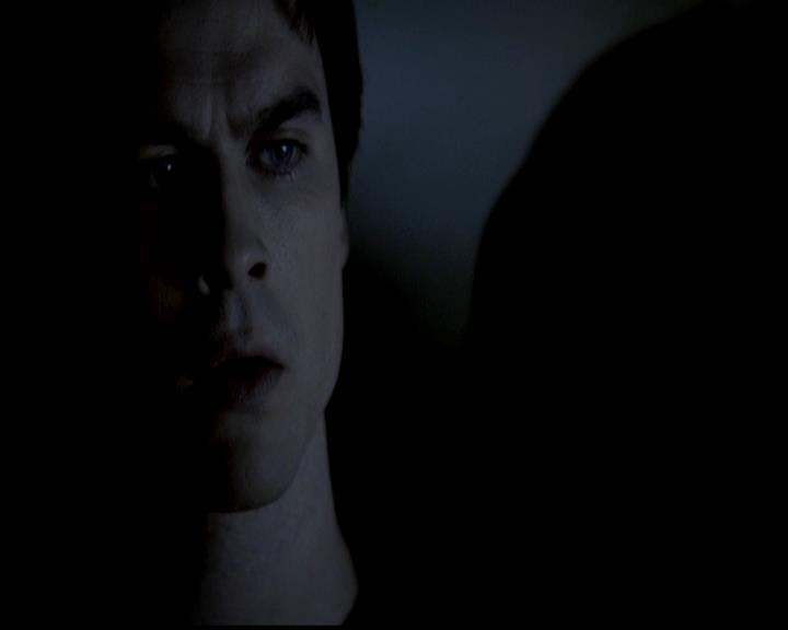 VampireDiariesWorld-dot-org_4x22TheWalkingDead0751.jpg