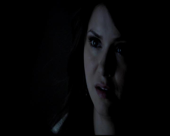 VampireDiariesWorld-dot-org_4x22TheWalkingDead0758.jpg