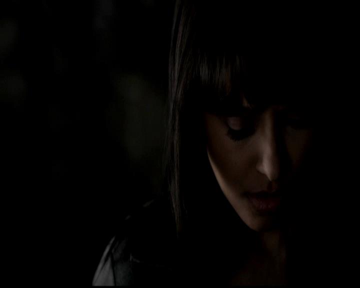 VampireDiariesWorld-dot-org_4x22TheWalkingDead0780.jpg