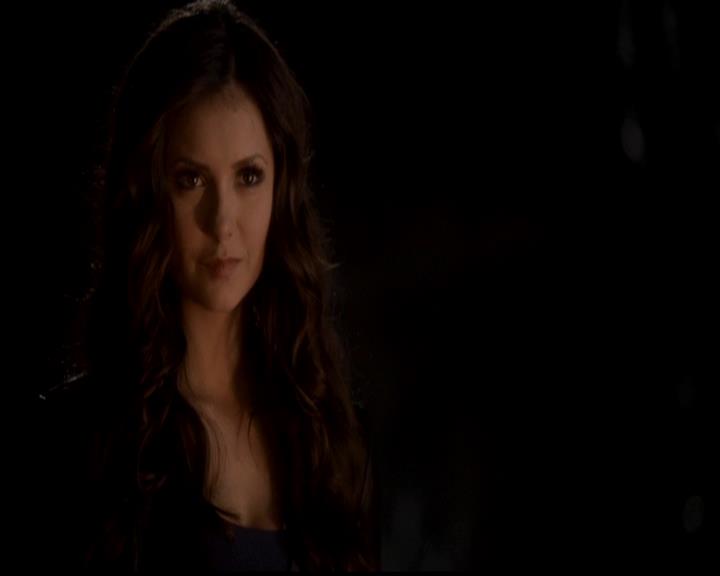 VampireDiariesWorld-dot-org_4x22TheWalkingDead0821.jpg