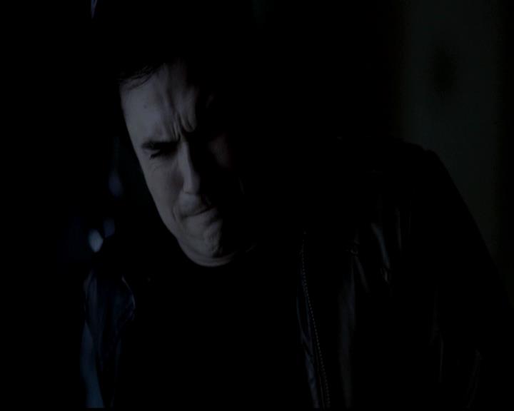 VampireDiariesWorld-dot-org_4x22TheWalkingDead0828.jpg VampireDiariesWorld-dot-org_4x22TheWalkingDead0828.jpg