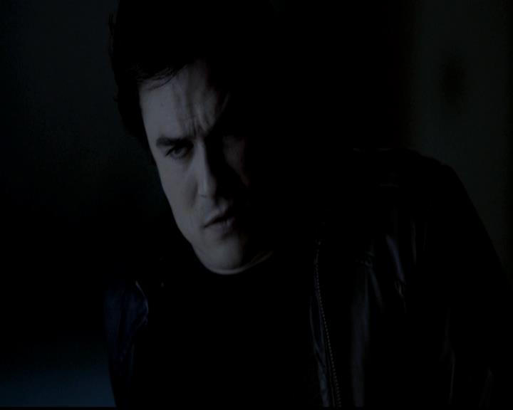 VampireDiariesWorld-dot-org_4x22TheWalkingDead0829.jpg
