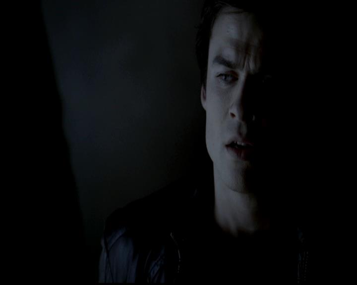VampireDiariesWorld-dot-org_4x22TheWalkingDead0848.jpg