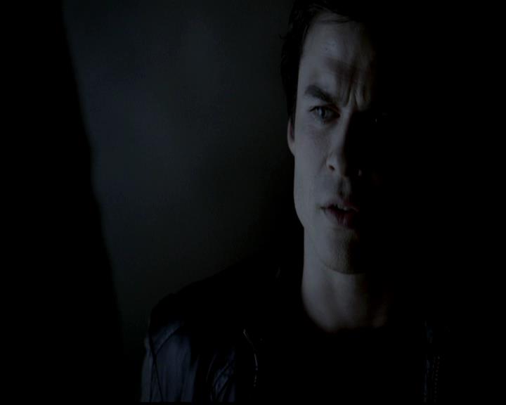 VampireDiariesWorld-dot-org_4x22TheWalkingDead0849.jpg