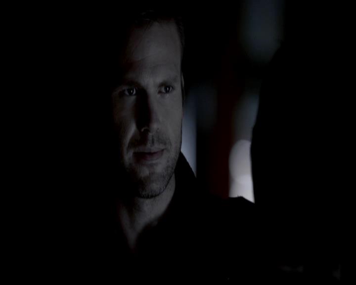 VampireDiariesWorld-dot-org_4x22TheWalkingDead0863.jpg
