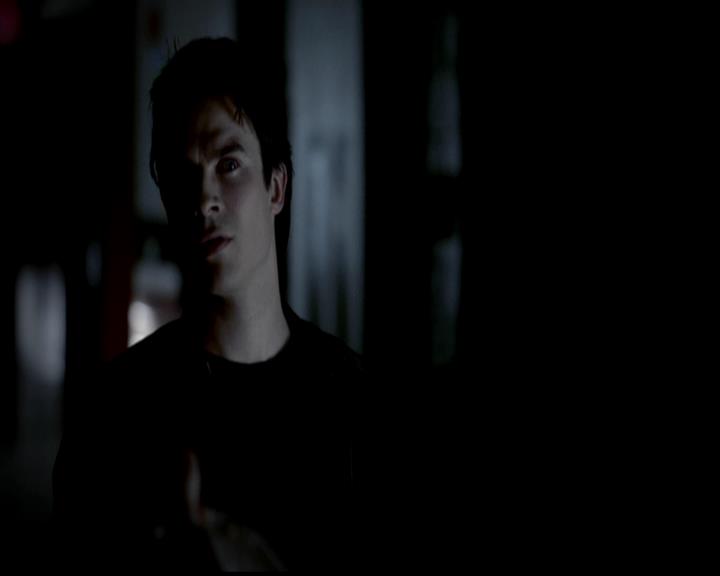VampireDiariesWorld-dot-org_4x22TheWalkingDead0871.jpg