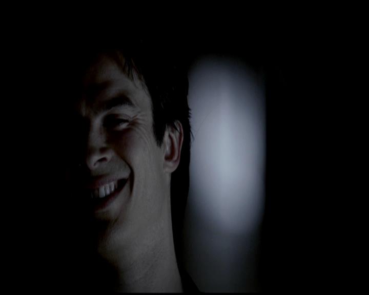 VampireDiariesWorld-dot-org_4x22TheWalkingDead0874.jpg