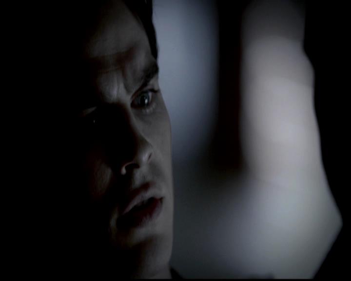 VampireDiariesWorld-dot-org_4x22TheWalkingDead0884.jpg