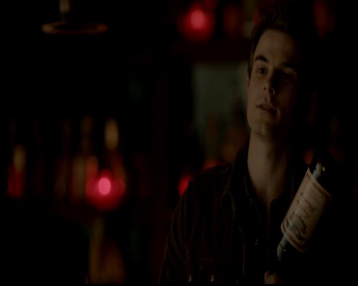 VampireDiariesWorld-dot-org_4x22TheWalkingDead0959.jpg