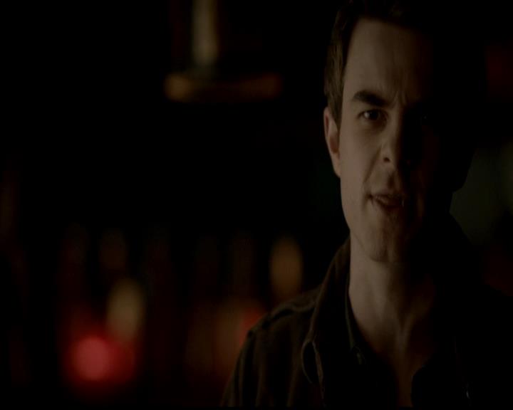 VampireDiariesWorld-dot-org_4x22TheWalkingDead0982.jpg