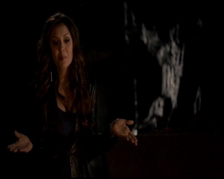 VampireDiariesWorld-dot-org_4x22TheWalkingDead1006.jpg