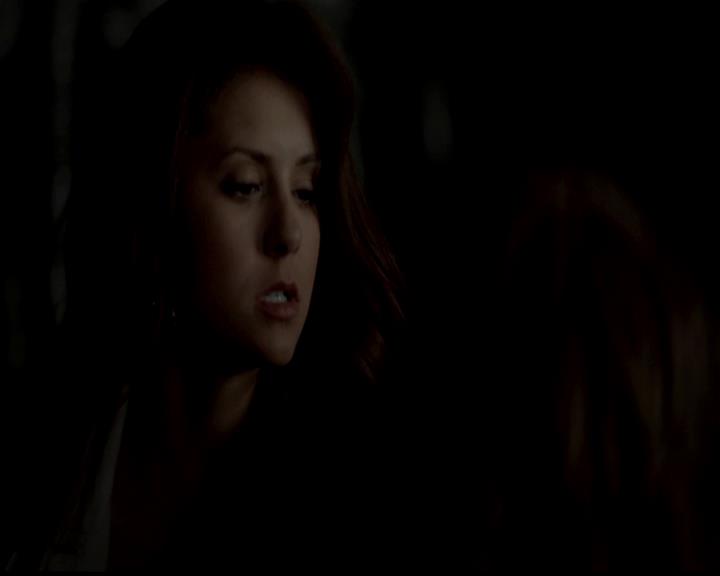 VampireDiariesWorld-dot-org_4x22TheWalkingDead1067.jpg