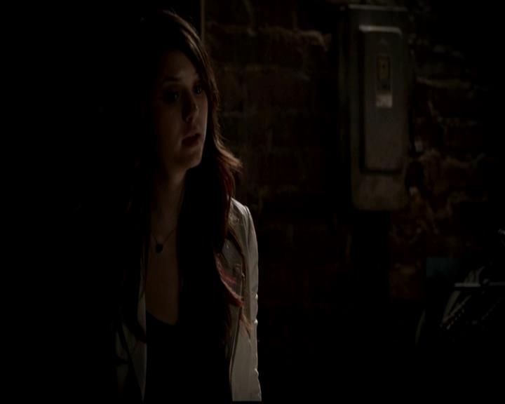 VampireDiariesWorld-dot-org_4x22TheWalkingDead1080.jpg