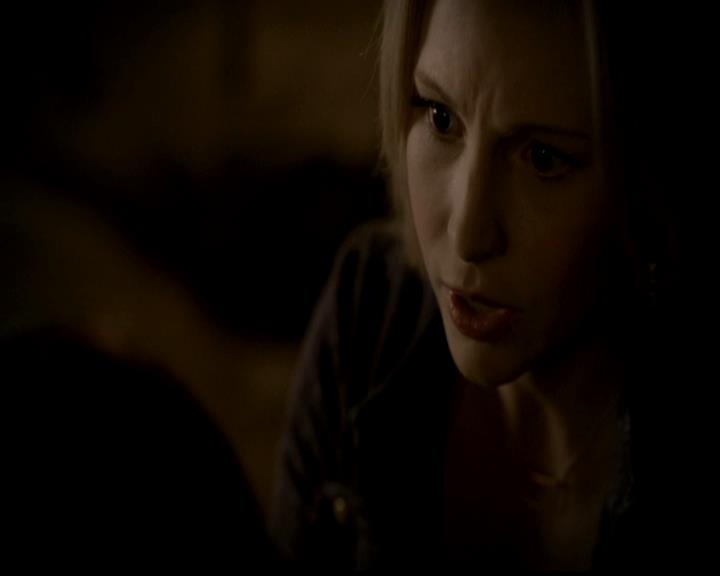 VampireDiariesWorld-dot-org_4x22TheWalkingDead1182.jpg