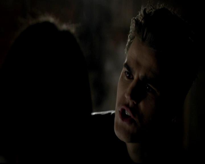 VampireDiariesWorld-dot-org_4x22TheWalkingDead1284.jpg