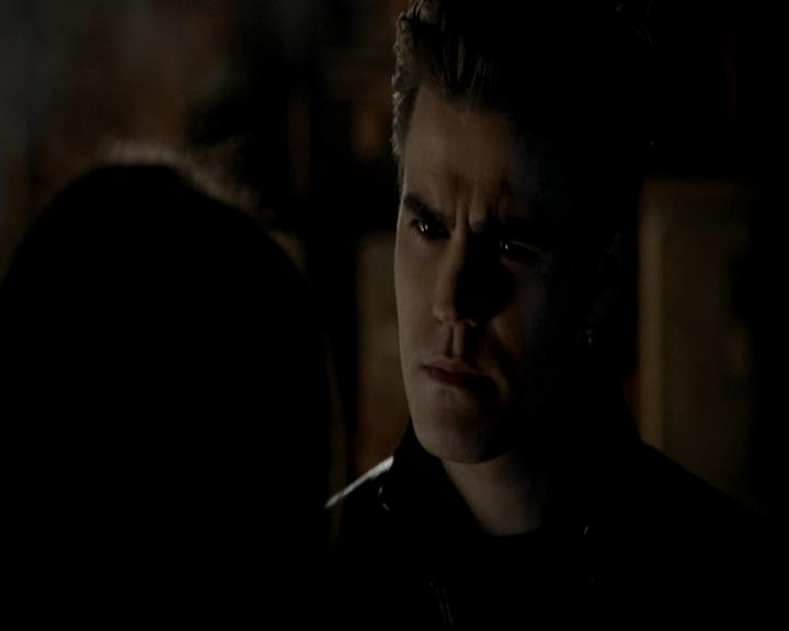 VampireDiariesWorld-dot-org_4x22TheWalkingDead1312.jpg