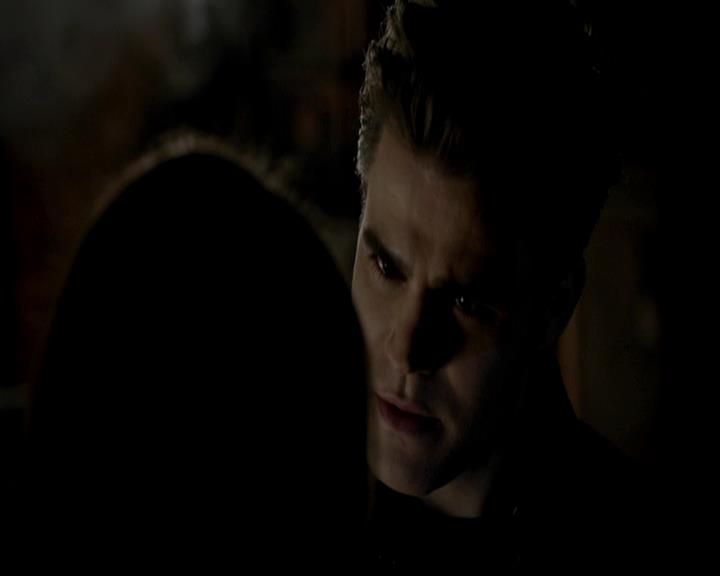 VampireDiariesWorld-dot-org_4x22TheWalkingDead1315.jpg