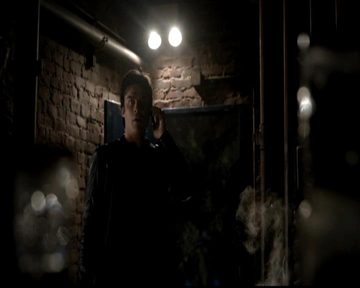 VampireDiariesWorld-dot-org_4x22TheWalkingDead1348.jpg