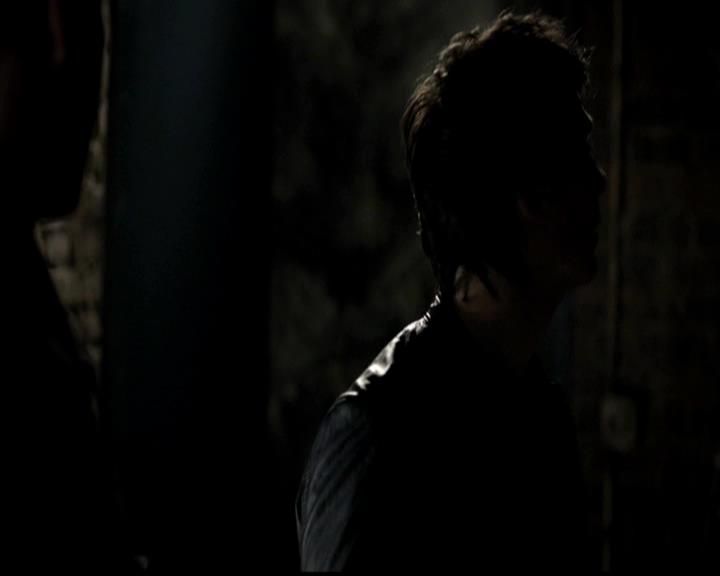 VampireDiariesWorld-dot-org_4x22TheWalkingDead1364.jpg