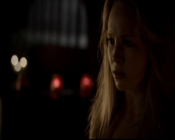 VampireDiariesWorld-dot-org_4x22TheWalkingDead1409.jpg