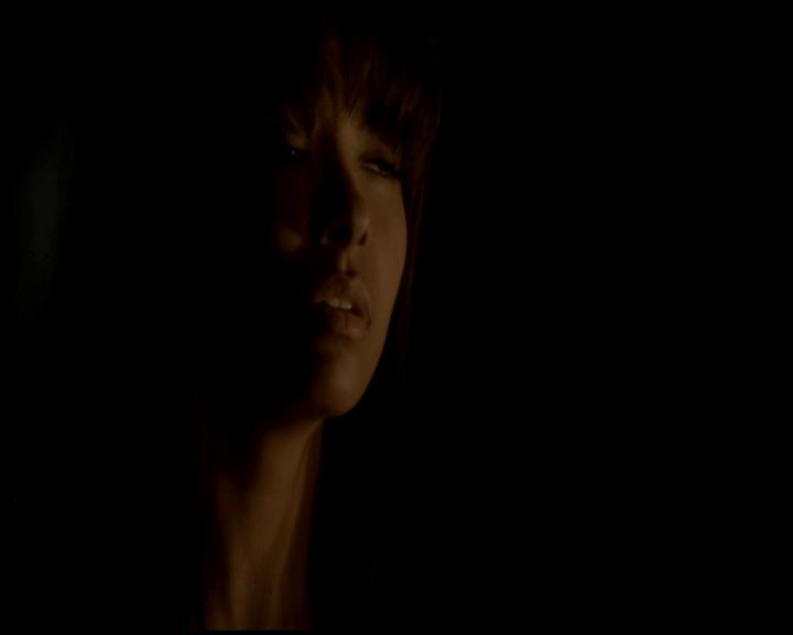 VampireDiariesWorld-dot-org_4x22TheWalkingDead1466.jpg