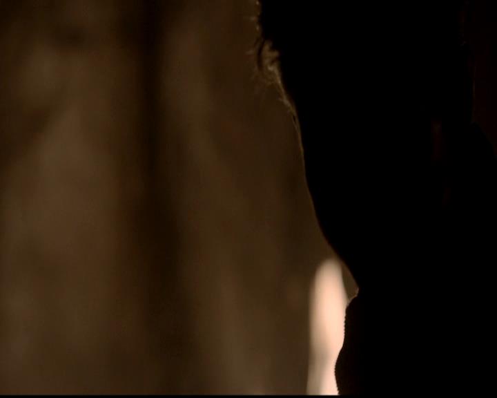 VampireDiariesWorld-dot-org_4x22TheWalkingDead1480.jpg