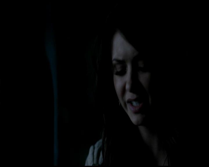 VampireDiariesWorld-dot-org_4x22TheWalkingDead1517.jpg
