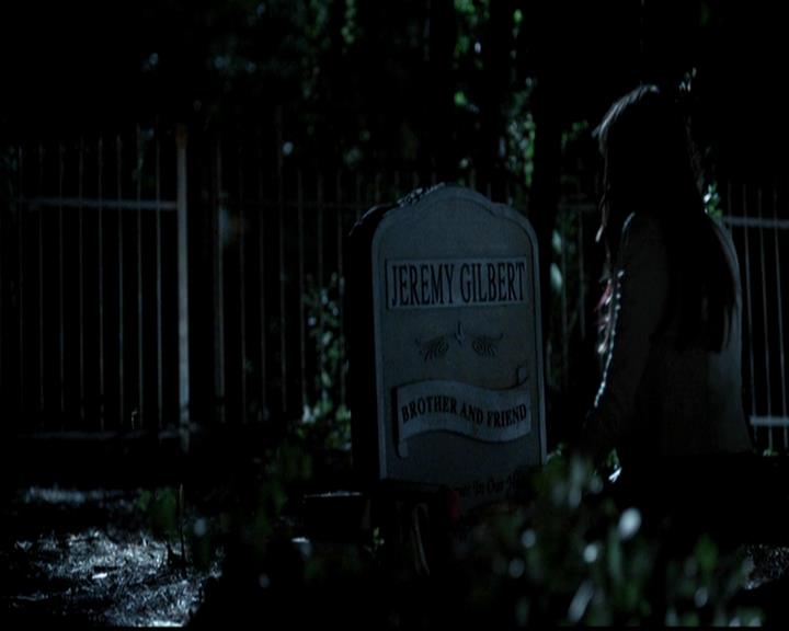 VampireDiariesWorld-dot-org_4x22TheWalkingDead1545.jpg