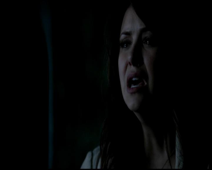 VampireDiariesWorld-dot-org_4x22TheWalkingDead1552.jpg