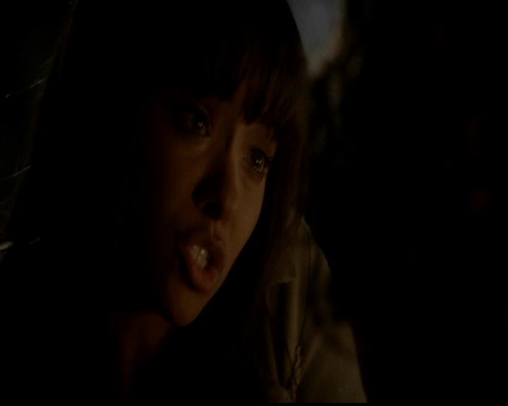 VampireDiariesWorld-dot-org_4x22TheWalkingDead1647.jpg VampireDiariesWorld-dot-org_4x22TheWalkingDead1647.jpg