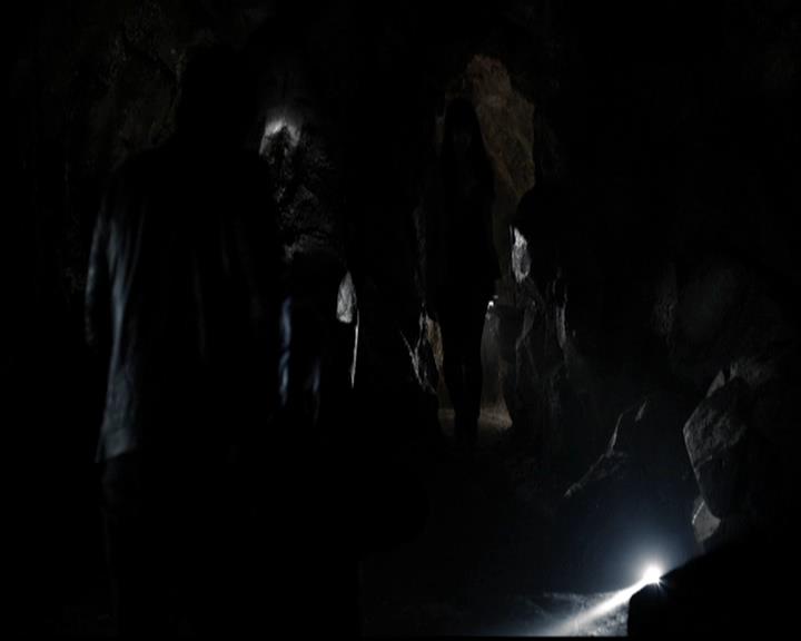 VampireDiariesWorld-dot-org_4x22TheWalkingDead1710.jpg