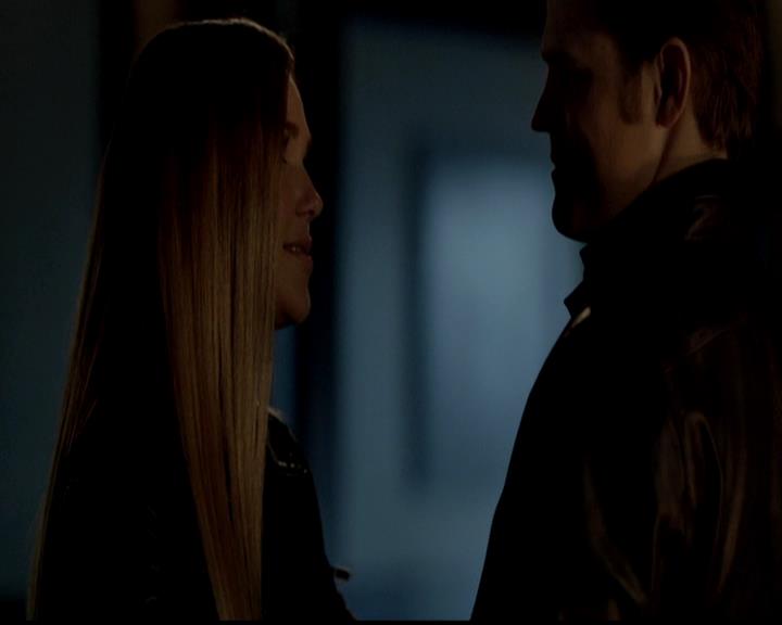 VampireDiariesWorld-dot-org_4x22TheWalkingDead2027.jpg