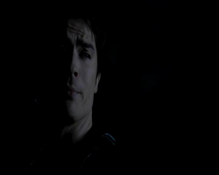 VampireDiariesWorld-dot-org_4x22TheWalkingDead2044.jpg