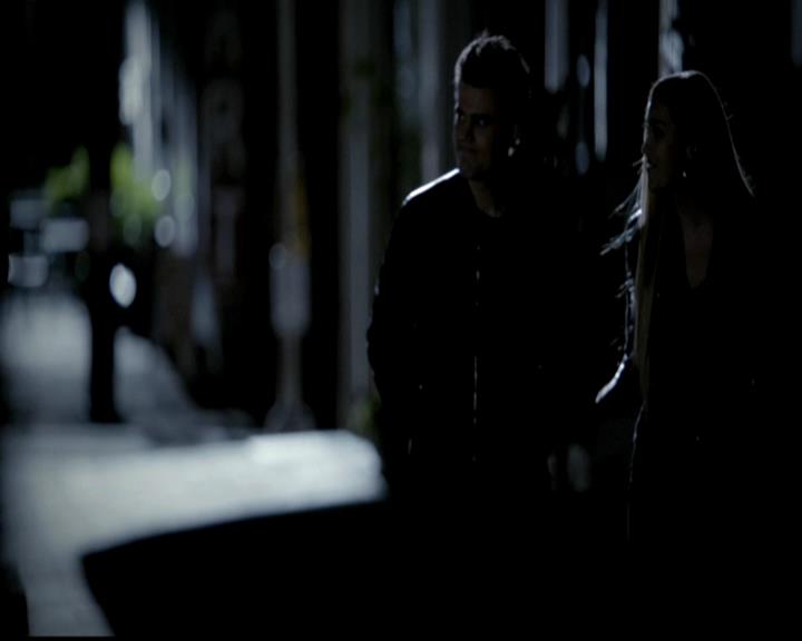 VampireDiariesWorld-dot-org_4x22TheWalkingDead2089.jpg