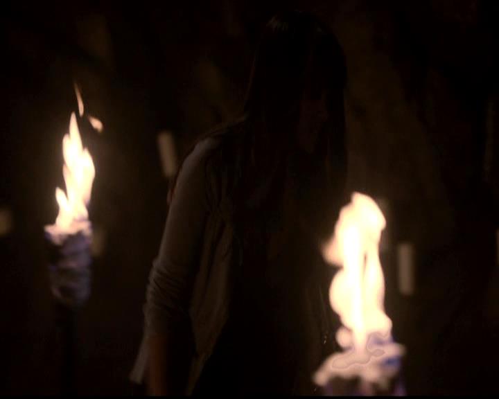 VampireDiariesWorld-dot-org_4x22TheWalkingDead2136.jpg