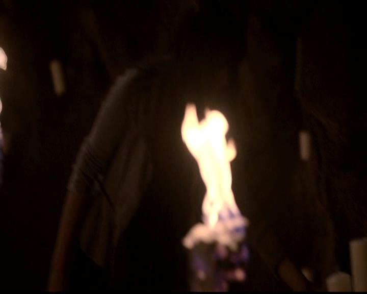 VampireDiariesWorld-dot-org_4x22TheWalkingDead2137.jpg