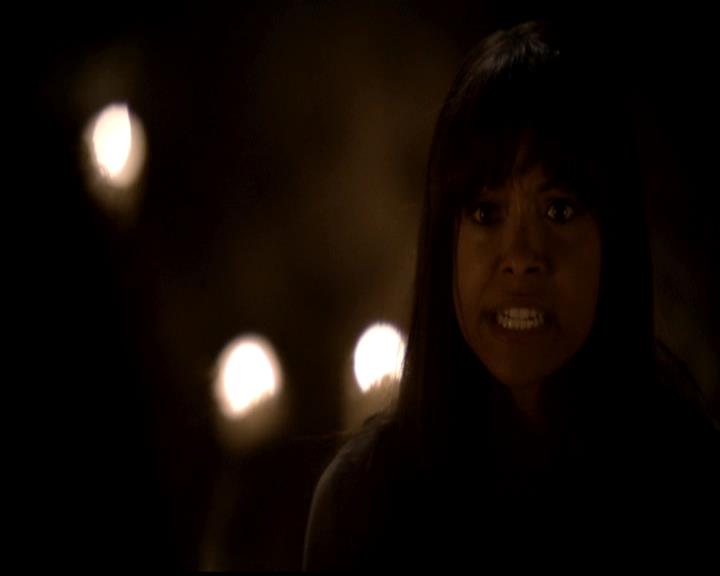 VampireDiariesWorld-dot-org_4x22TheWalkingDead2144.jpg