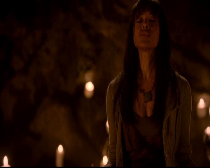 VampireDiariesWorld-dot-org_4x22TheWalkingDead2168.jpg