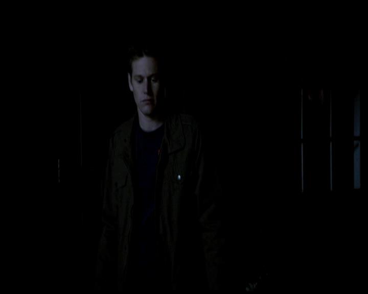 VampireDiariesWorld-dot-org_4x22TheWalkingDead2185.jpg