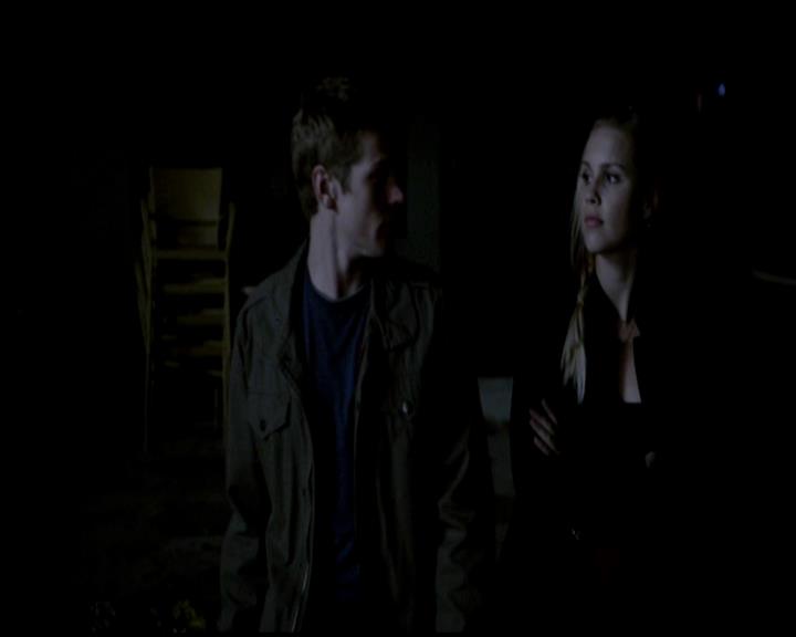 VampireDiariesWorld-dot-org_4x22TheWalkingDead2190.jpg