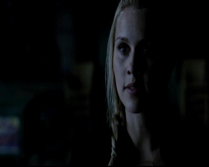 VampireDiariesWorld-dot-org_4x22TheWalkingDead2202.jpg