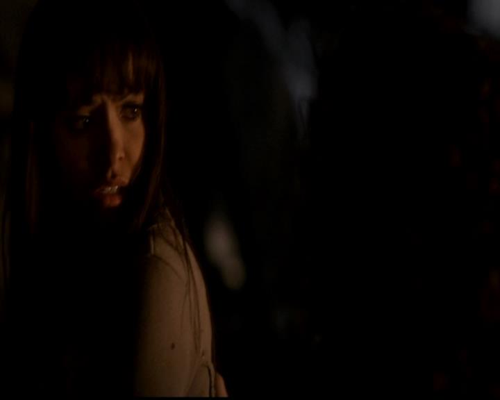 VampireDiariesWorld-dot-org_4x22TheWalkingDead2257.jpg