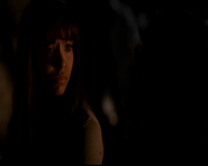 VampireDiariesWorld-dot-org_4x22TheWalkingDead2261.jpg