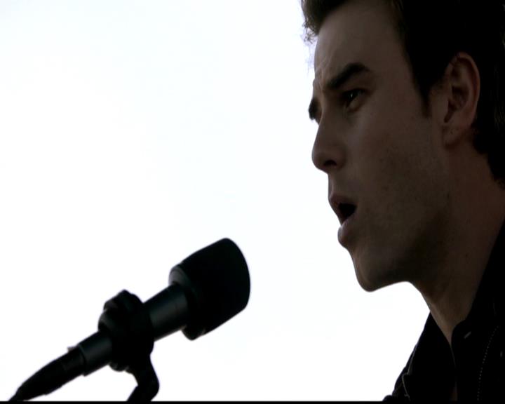 VampireDiariesWorld-dot-org_4x23Graduation0013.jpg