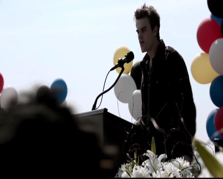 VampireDiariesWorld-dot-org_4x23Graduation0030.jpg