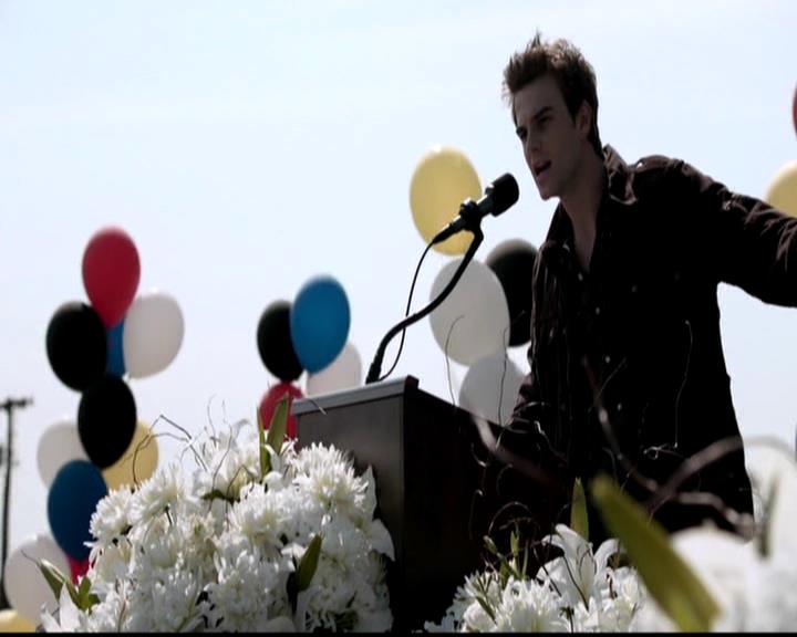 VampireDiariesWorld-dot-org_4x23Graduation0031.jpg